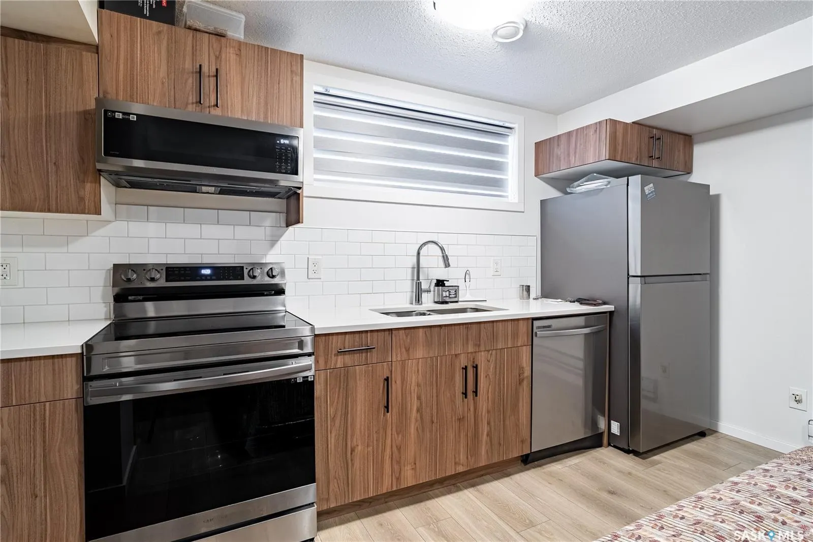 3108 Crosbie CRESCENT