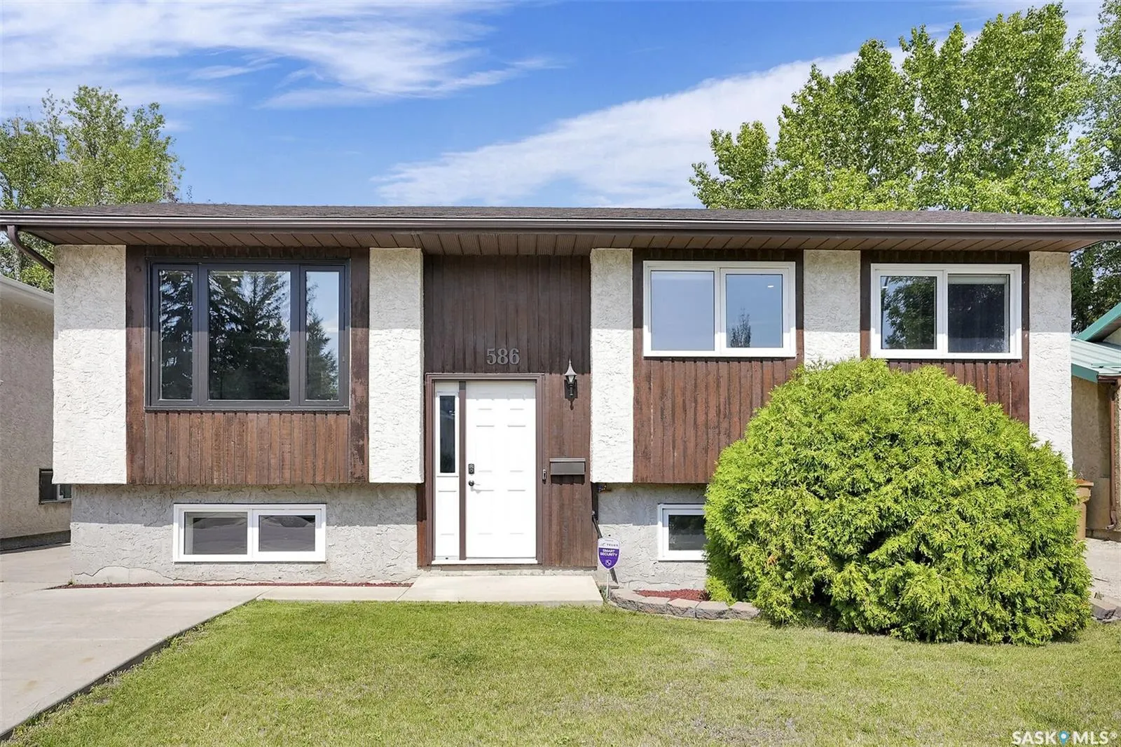 586 Rink AVENUE