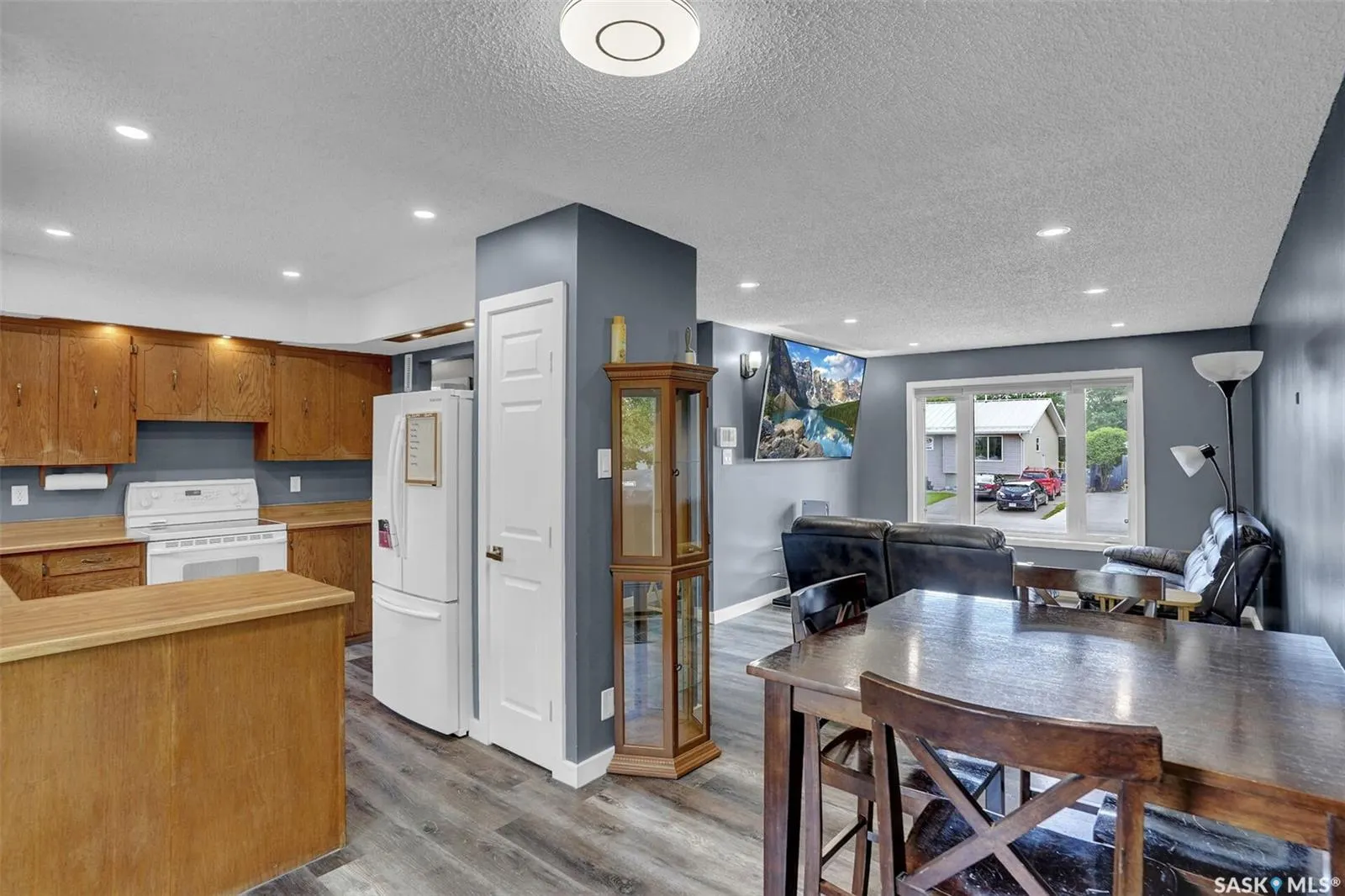 586 Rink AVENUE
