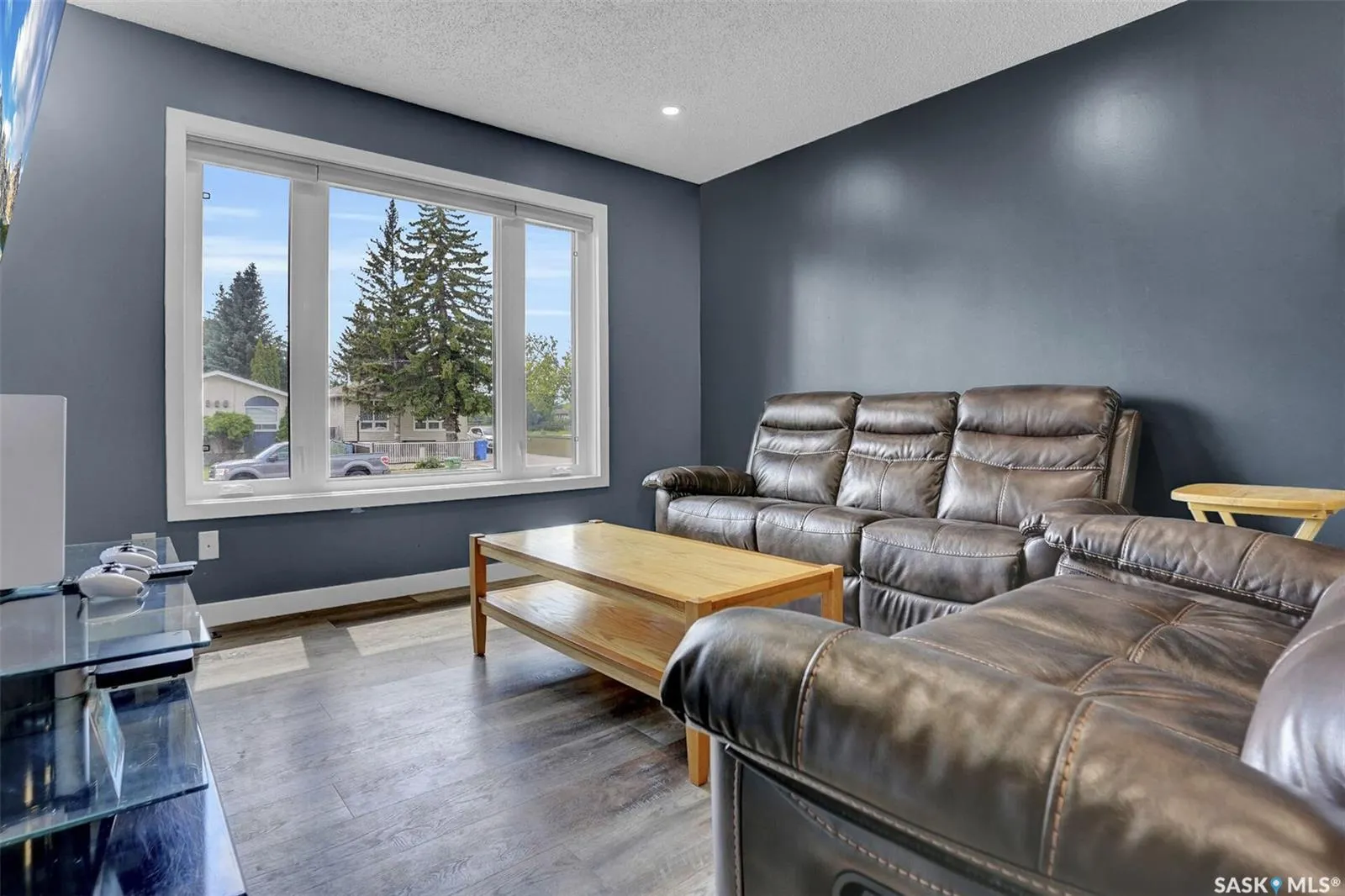 586 Rink AVENUE