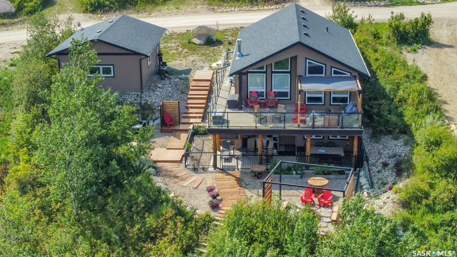 648 Willow Point WAY