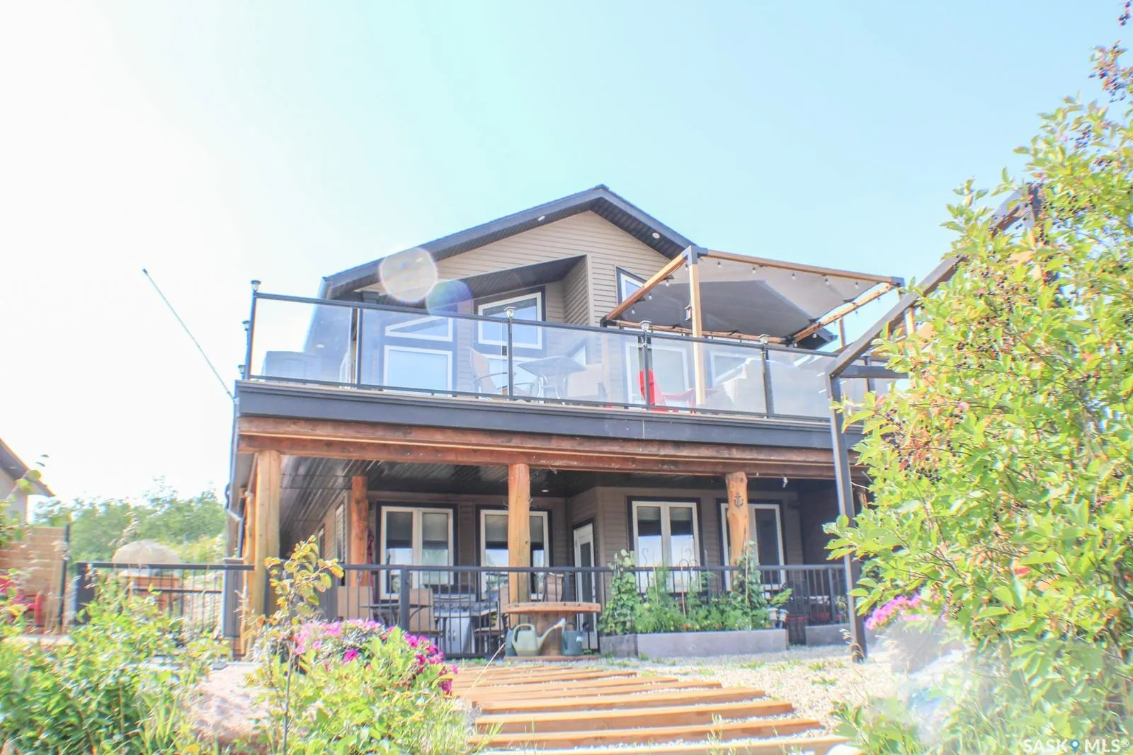 648 Willow Point WAY
