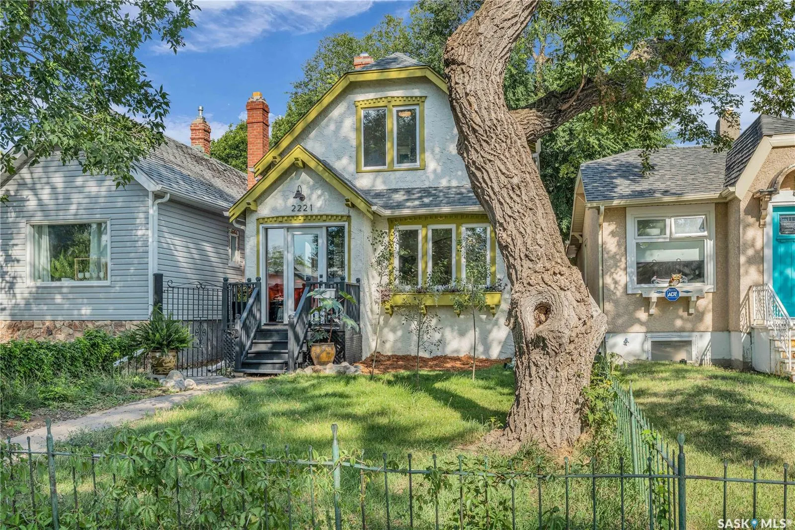 2221 Princess STREET