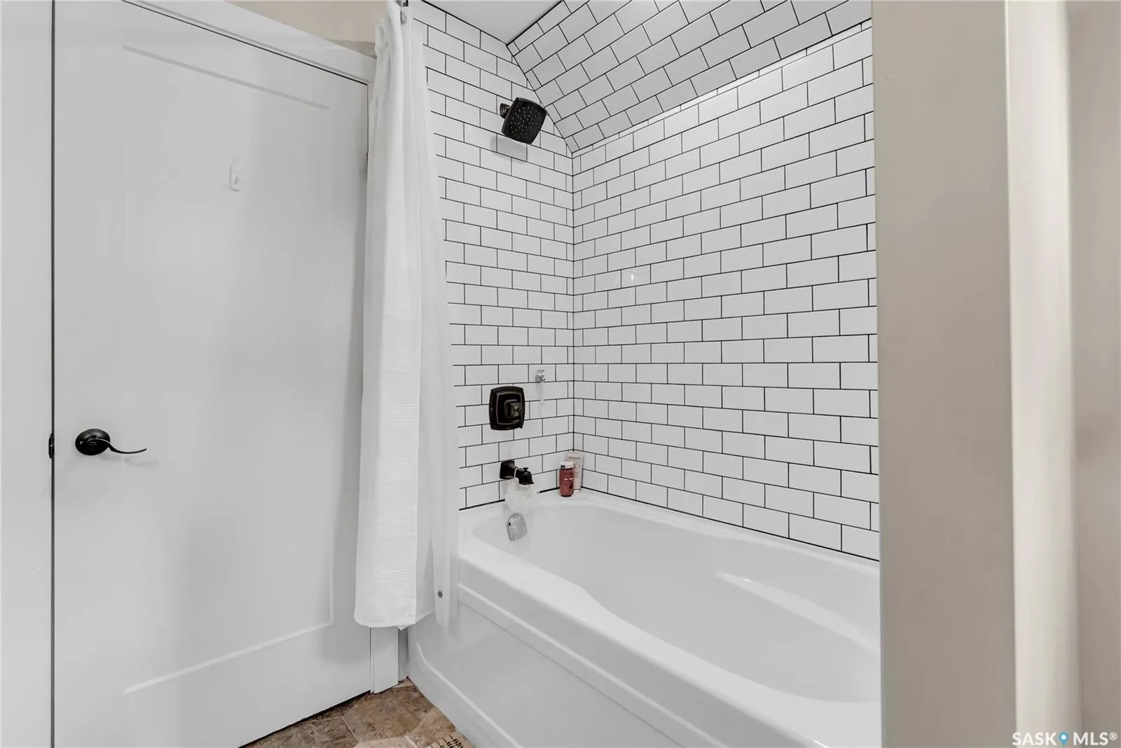 222 7th STREET E