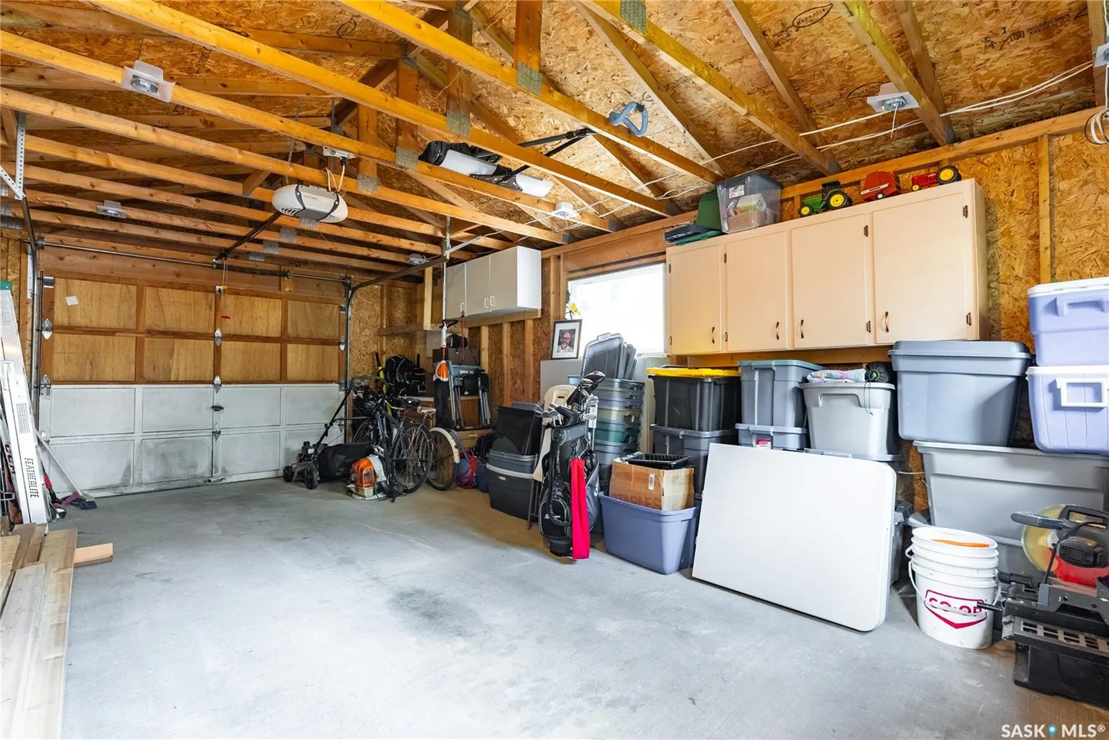 222 7th STREET E