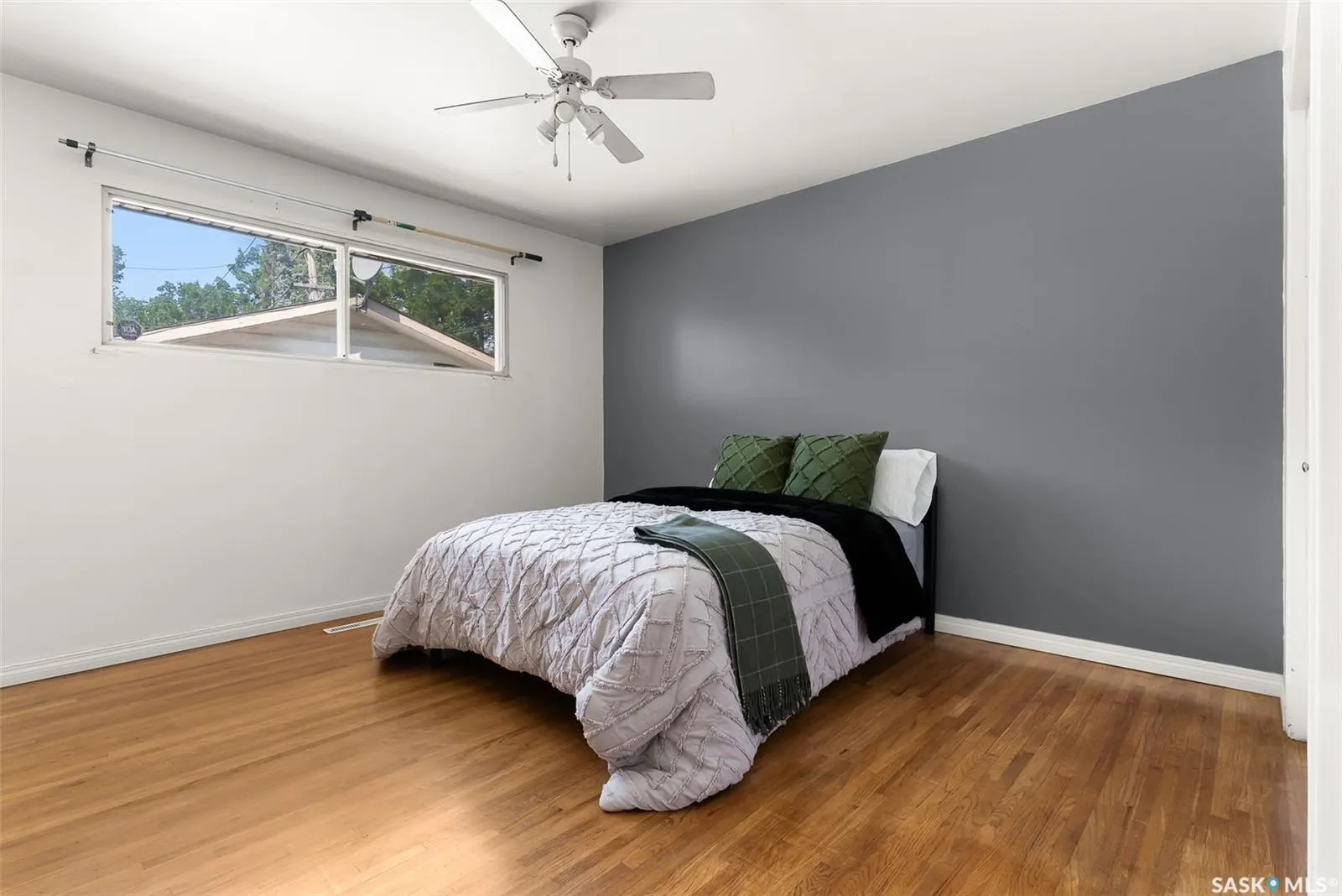 12 Massey ROAD