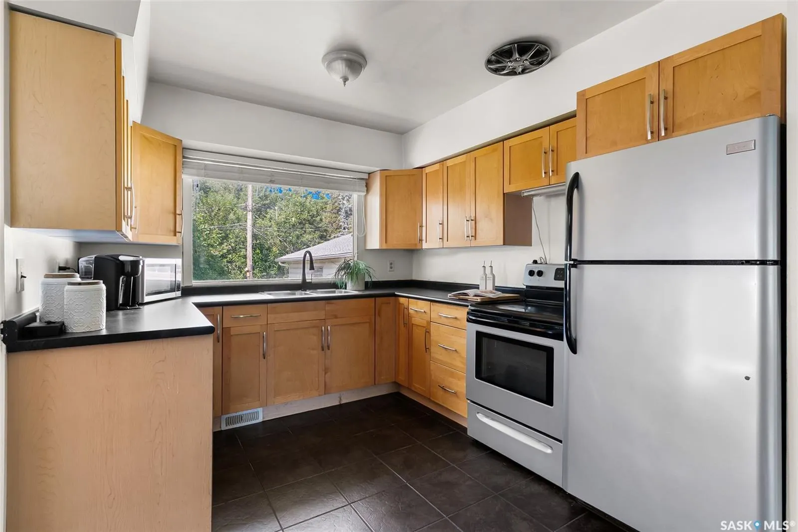 12 Massey ROAD