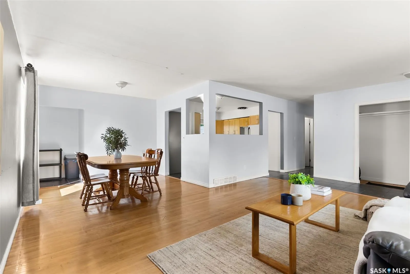 12 Massey ROAD