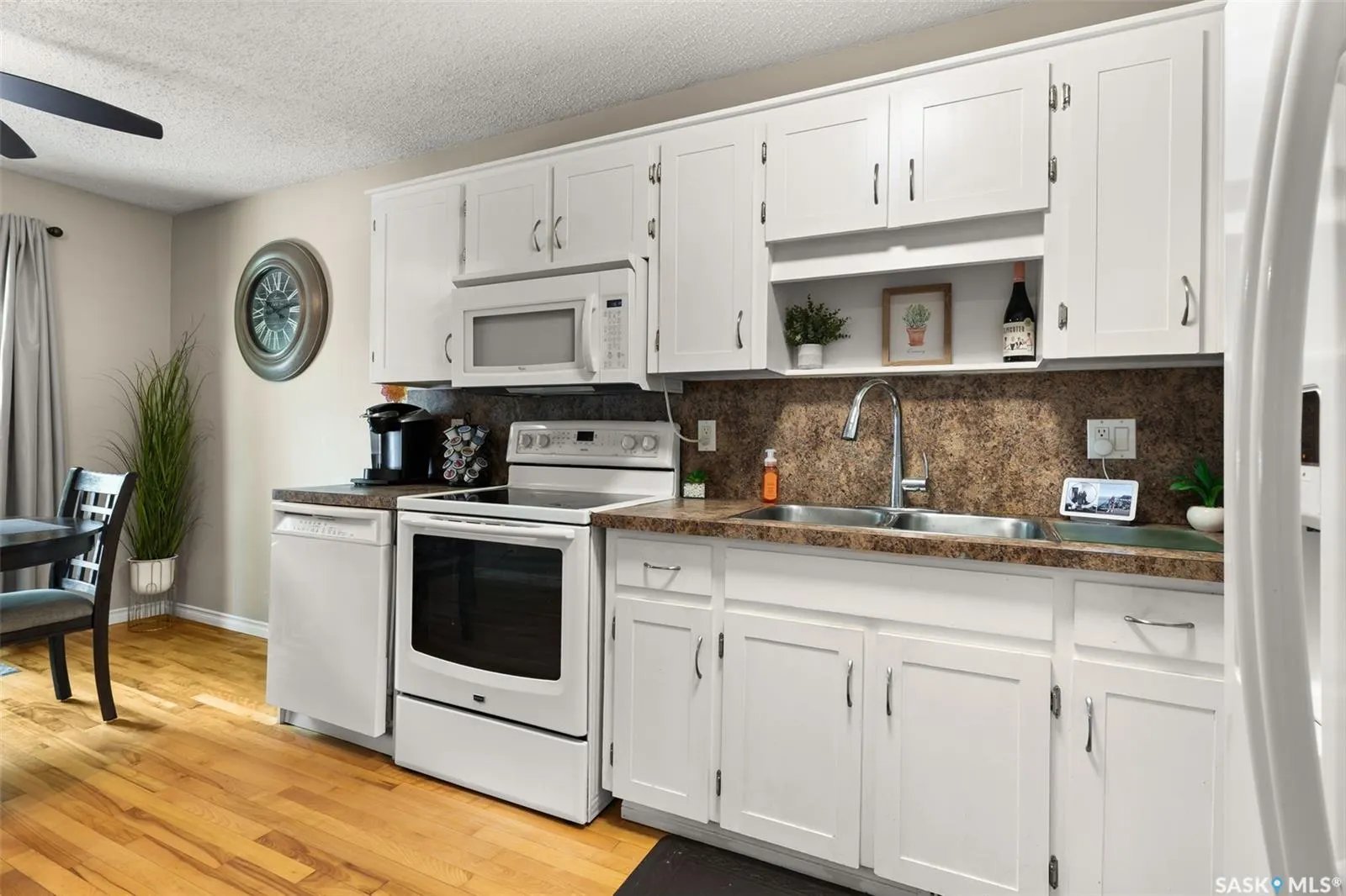 6335 Cohen BAY