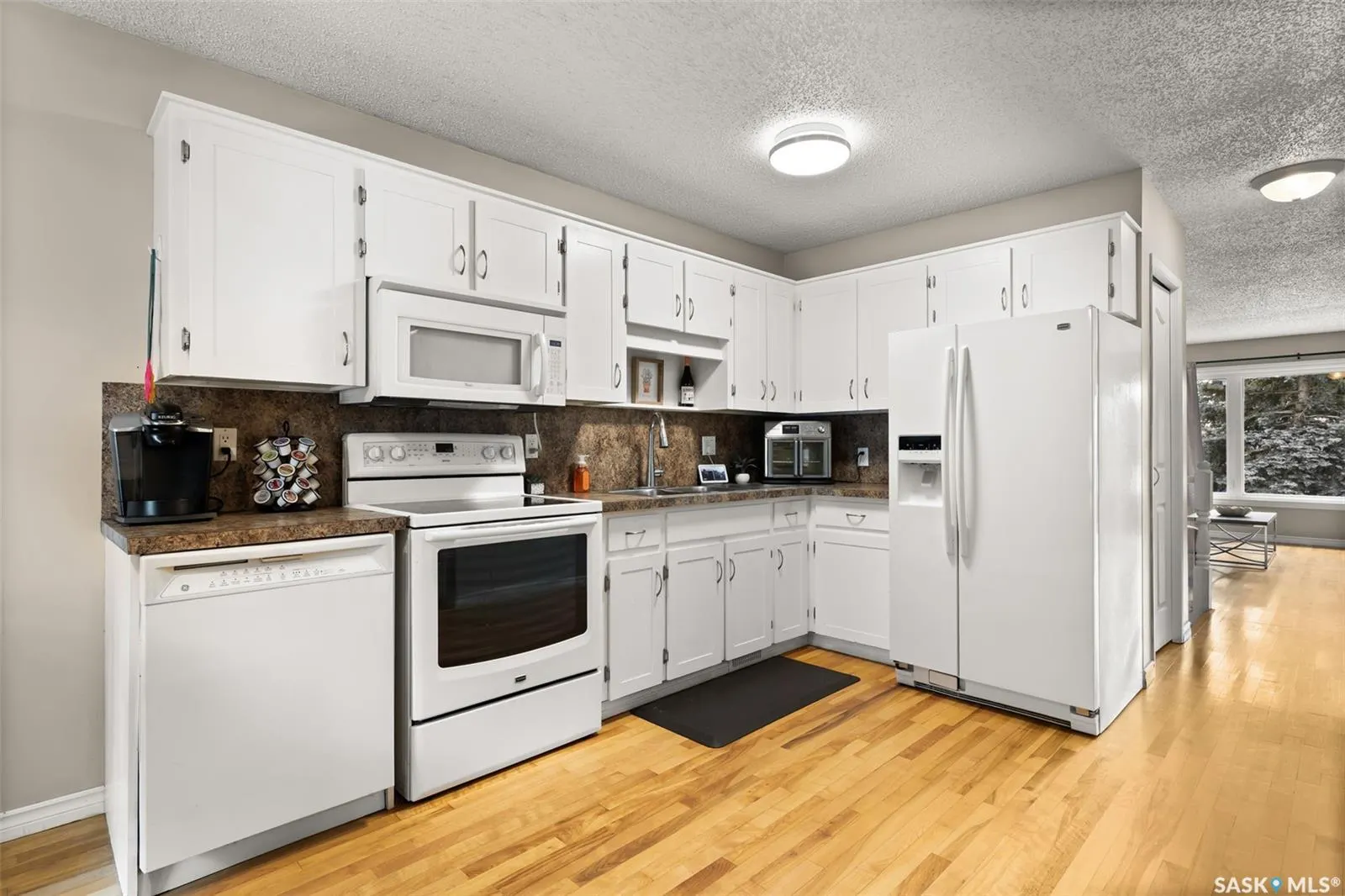 6335 Cohen BAY