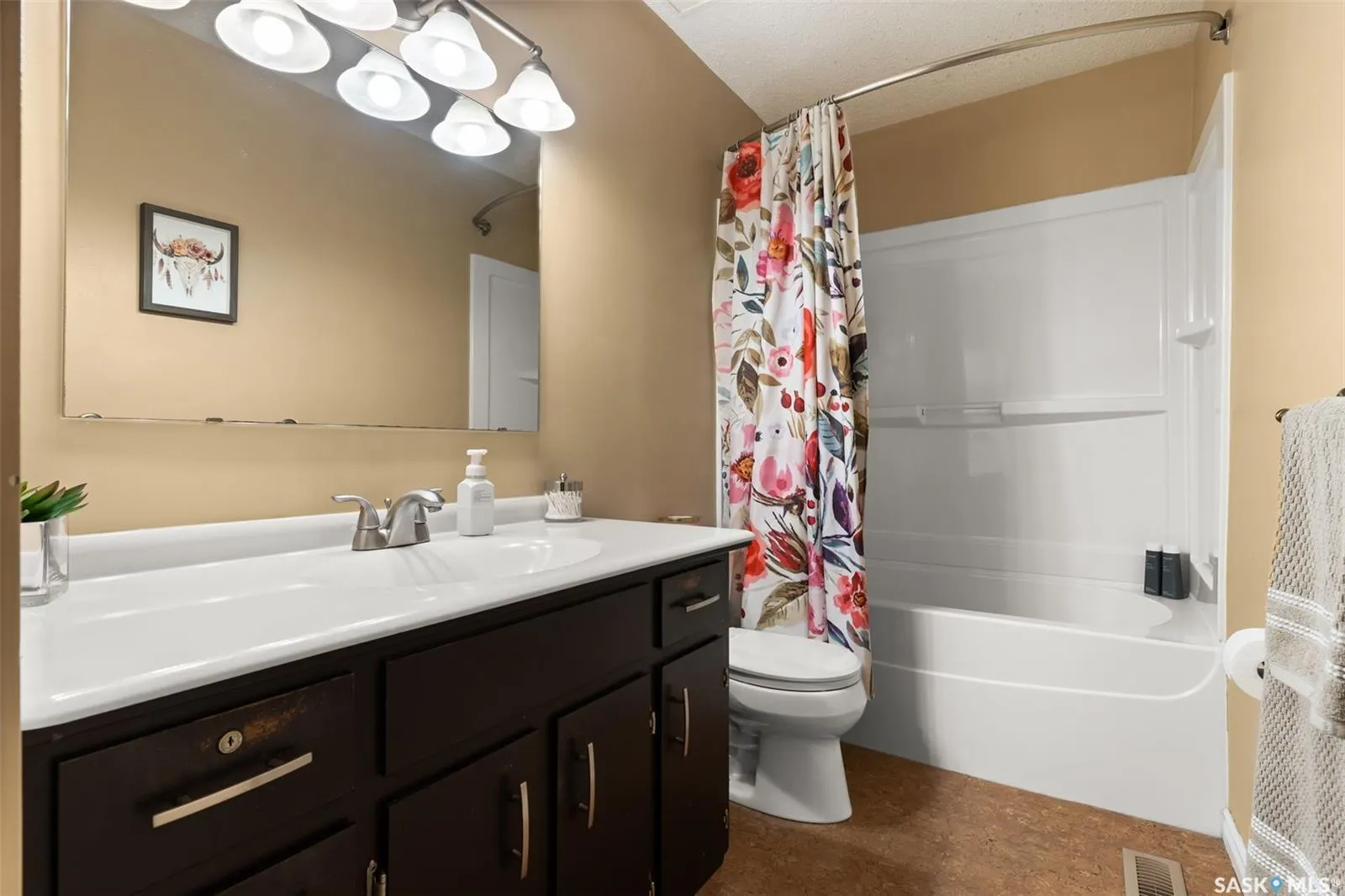 6335 Cohen BAY