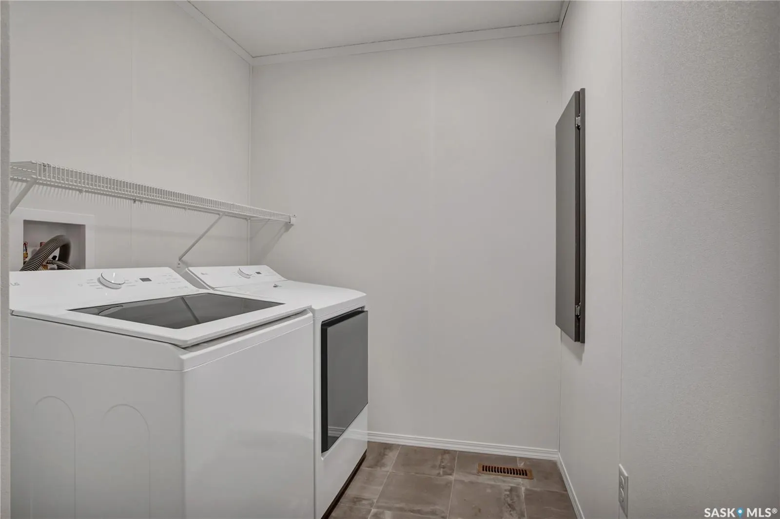 1524 Rayner AVENUE, #320