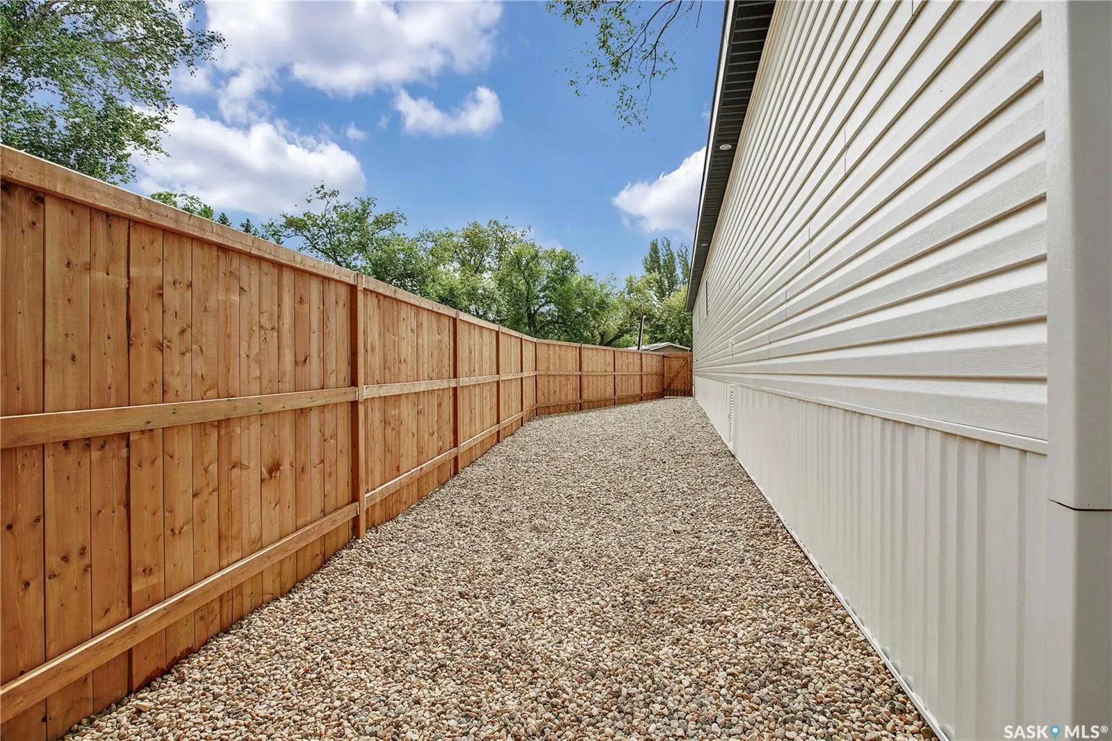 1524 Rayner AVENUE, #320