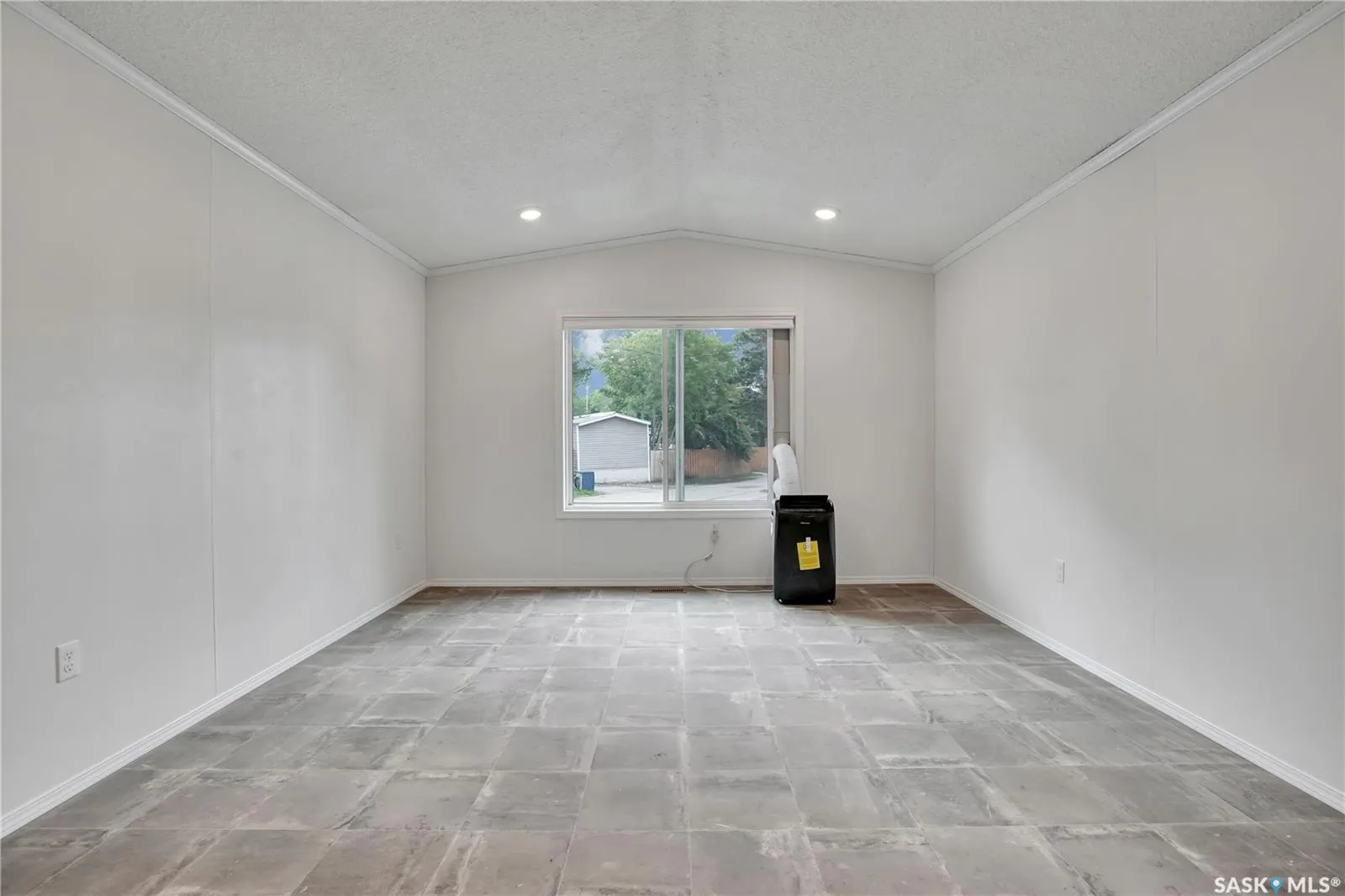 1524 Rayner AVENUE, #320