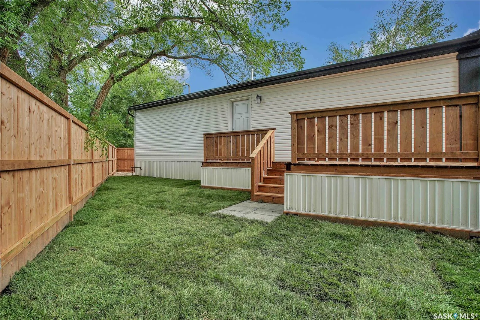 1524 Rayner AVENUE, #320