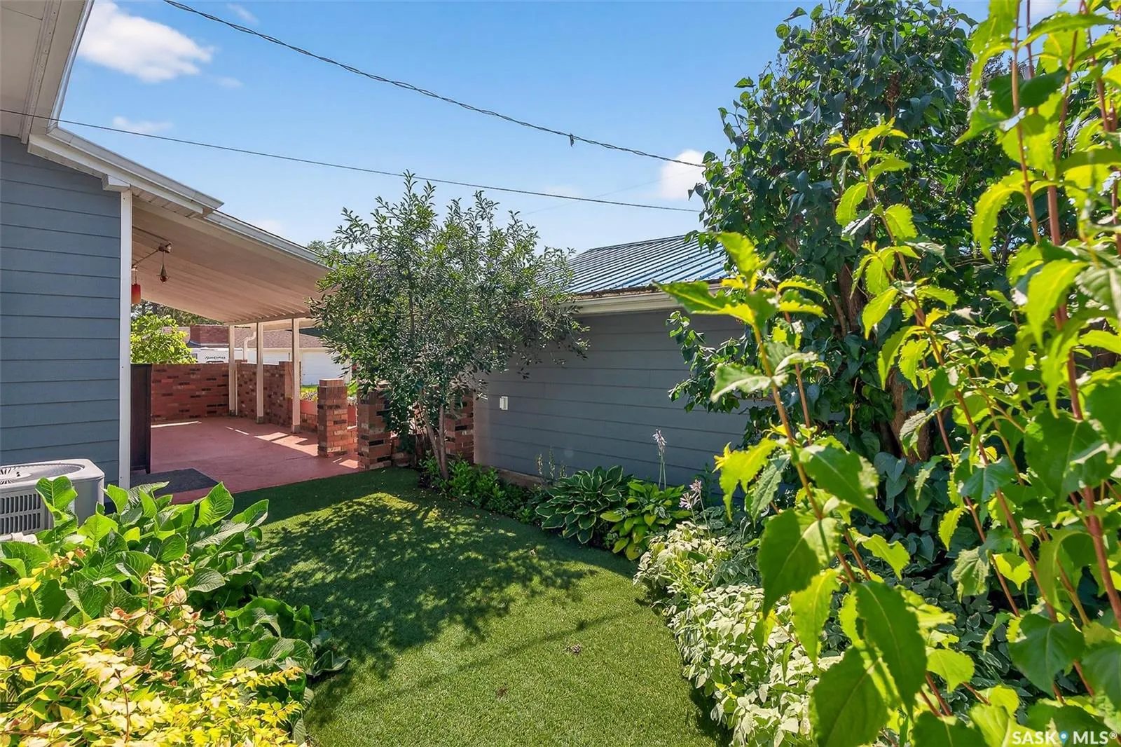 701 Hochelaga STREET W