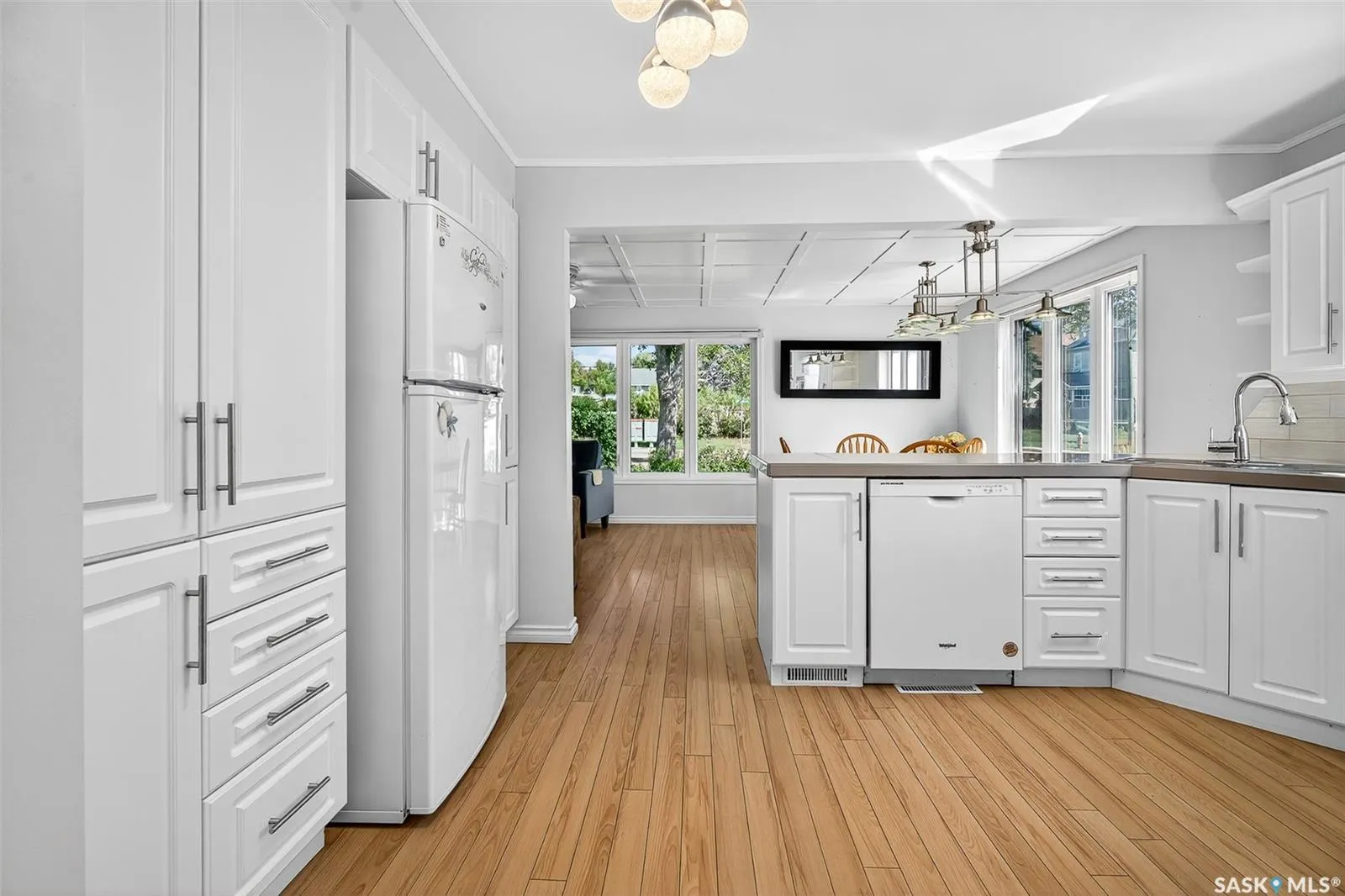 701 Hochelaga STREET W