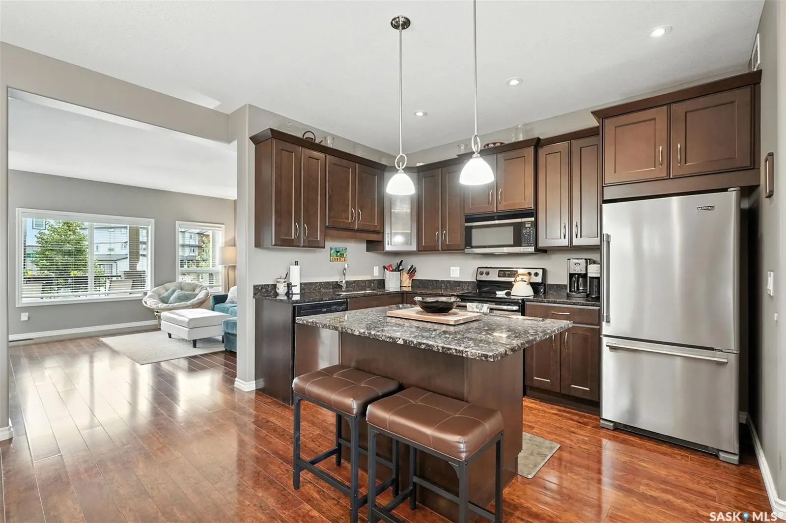 1026 Willowgrove CRESCENT