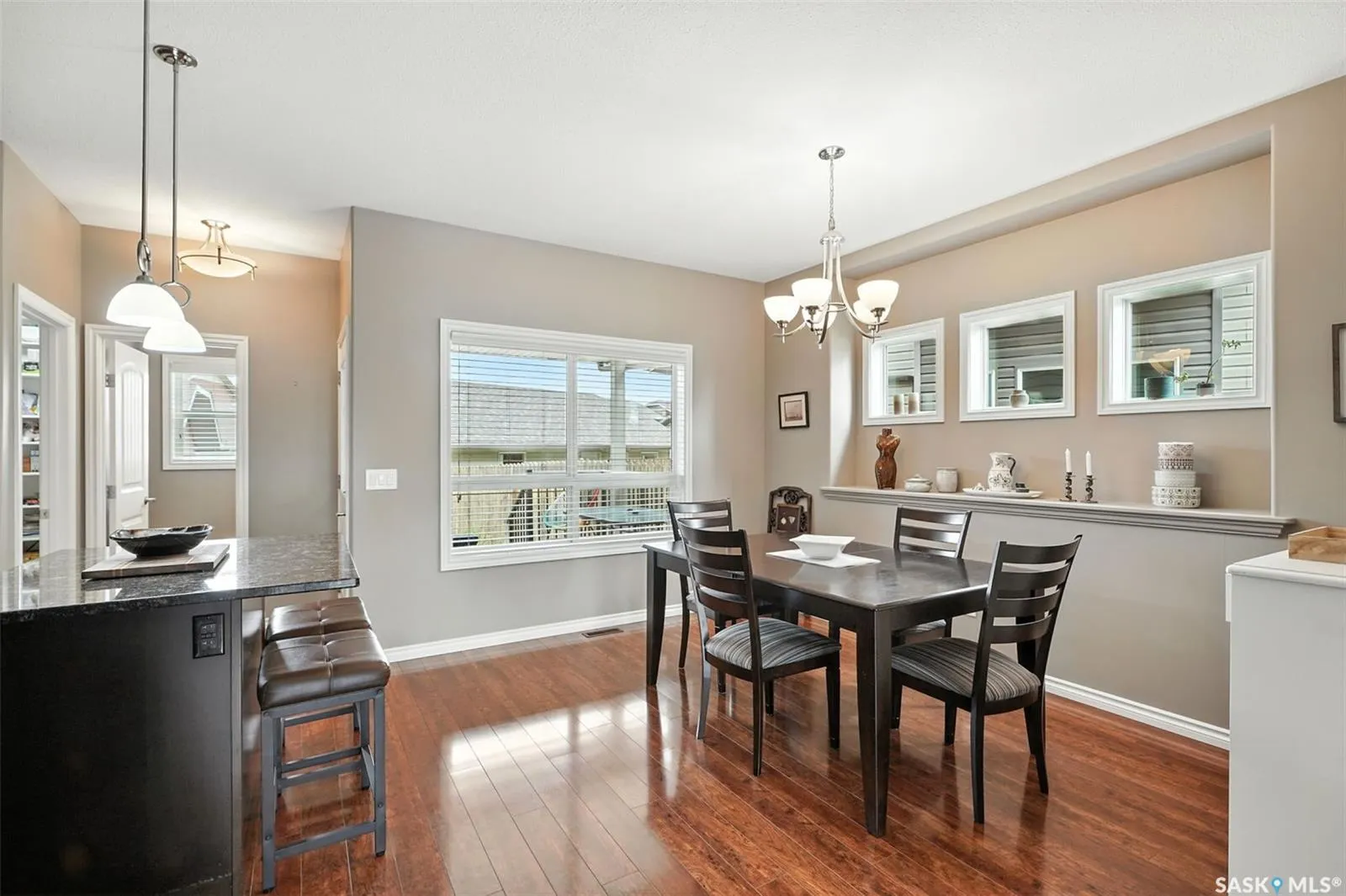 1026 Willowgrove CRESCENT