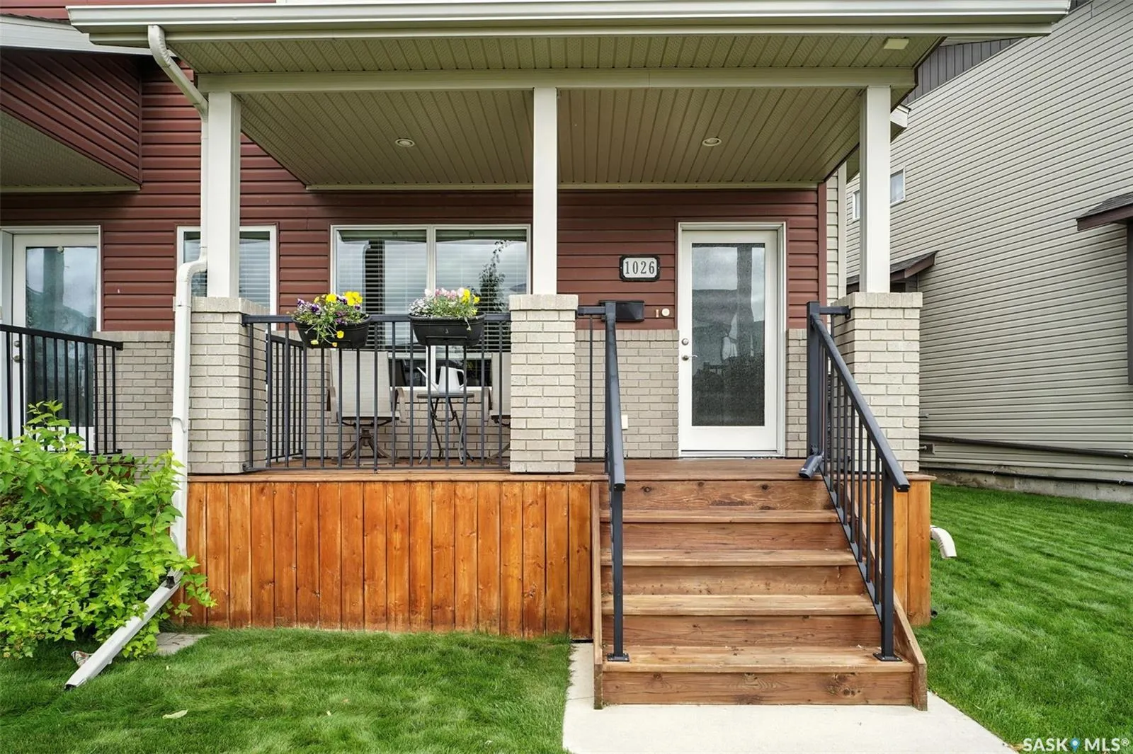 1026 Willowgrove CRESCENT