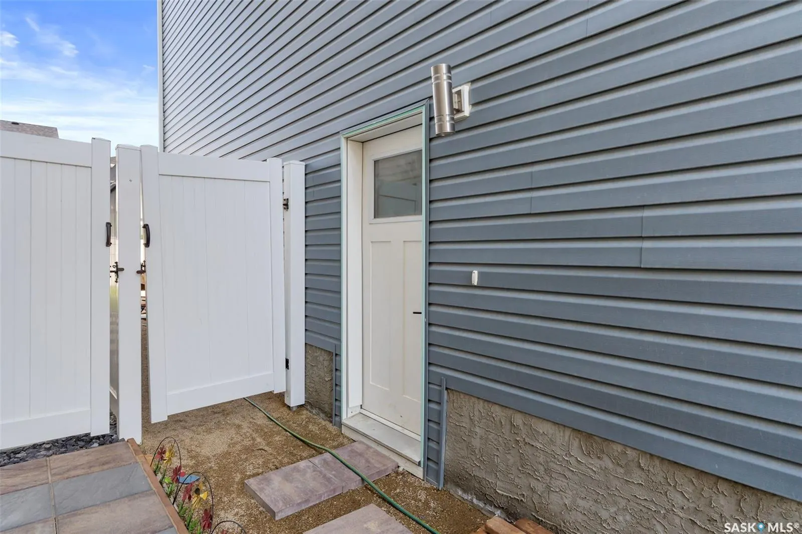 3309 Favel DRIVE