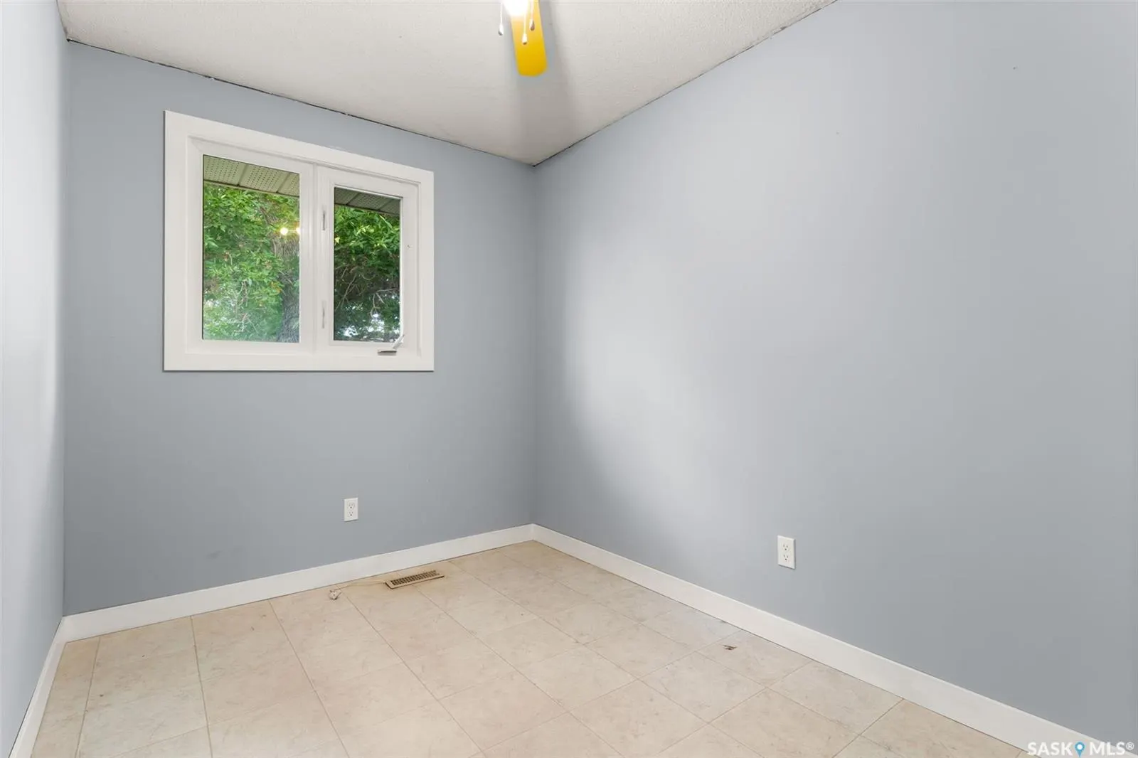 11 Rothwell CRESCENT