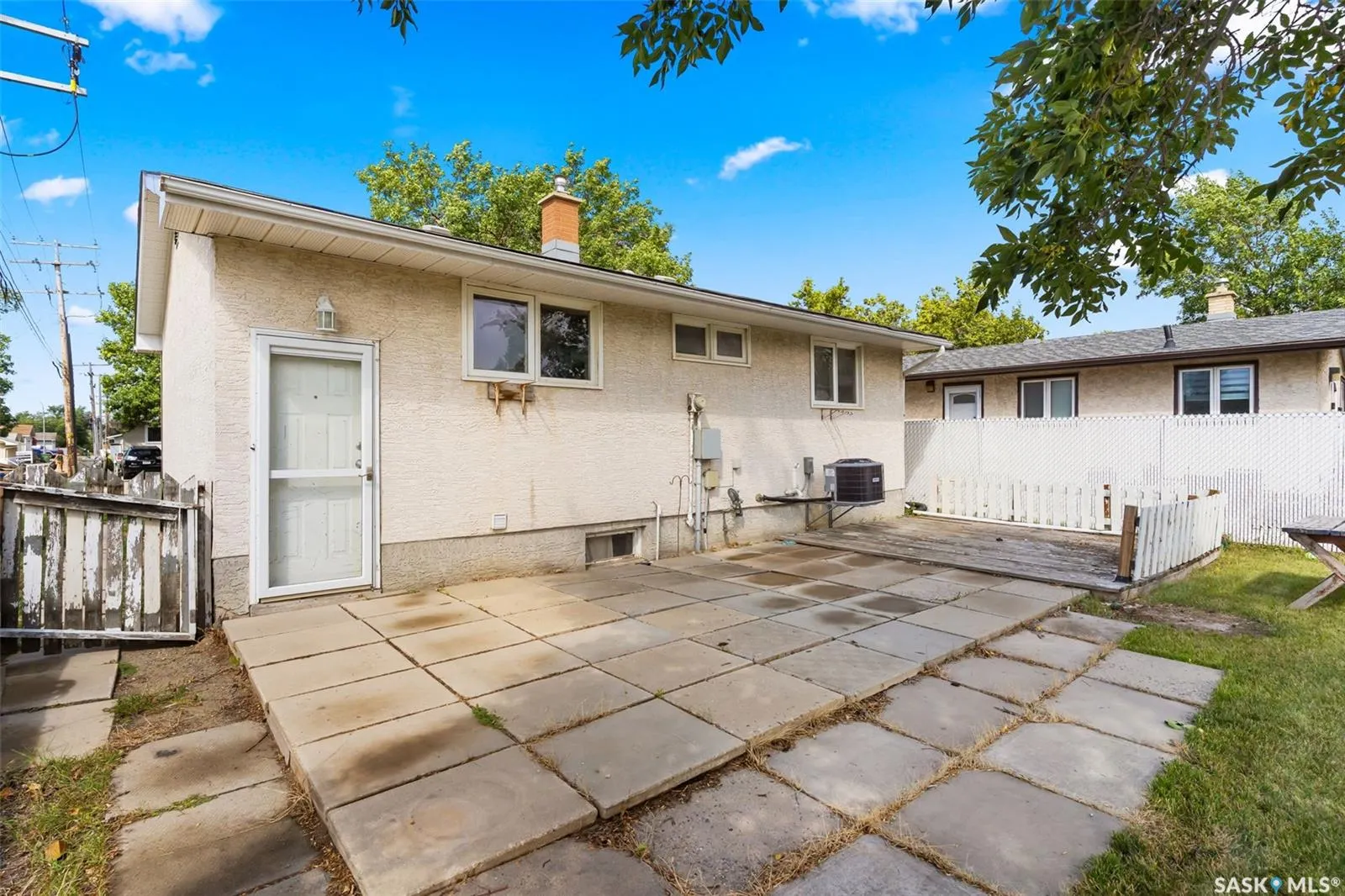 11 Rothwell CRESCENT