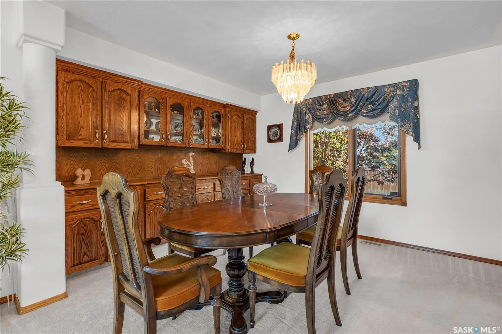 5524 Busch PLACE