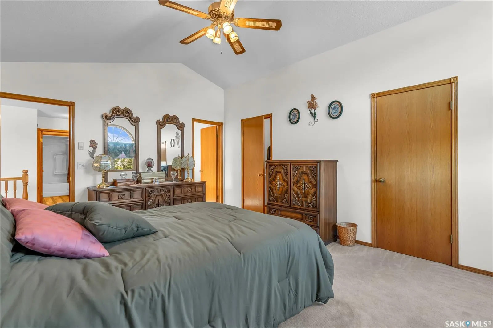 5524 Busch PLACE
