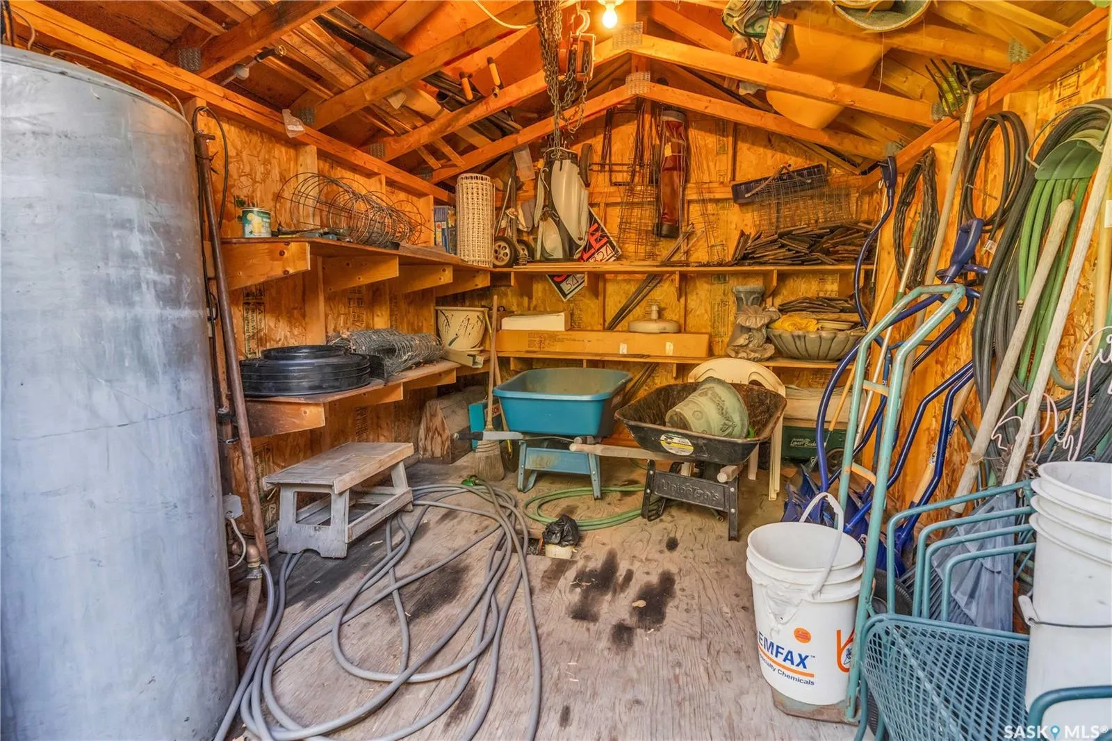 5524 Busch PLACE