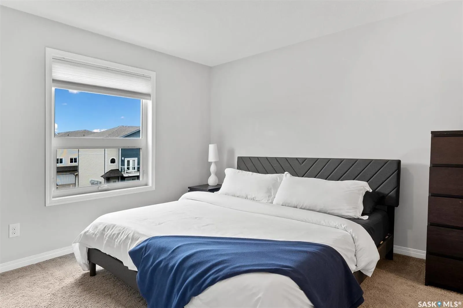 108 Willis CRESCENT, #4206