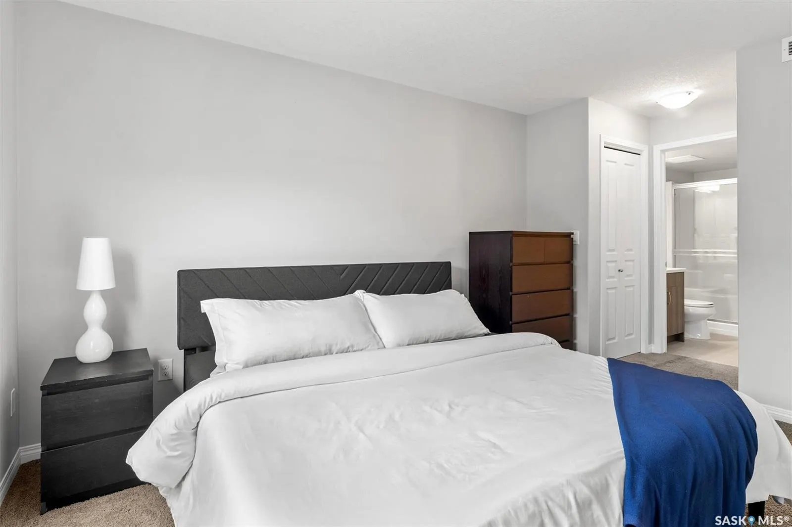 108 Willis CRESCENT, #4206