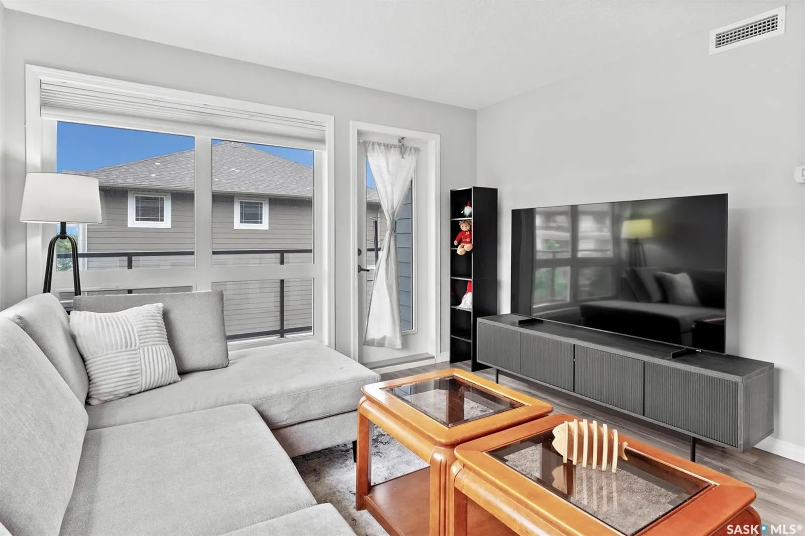 108 Willis CRESCENT, #4206
