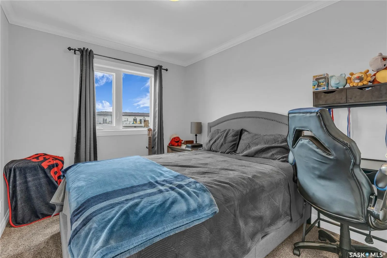 102 Manek ROAD, #310
