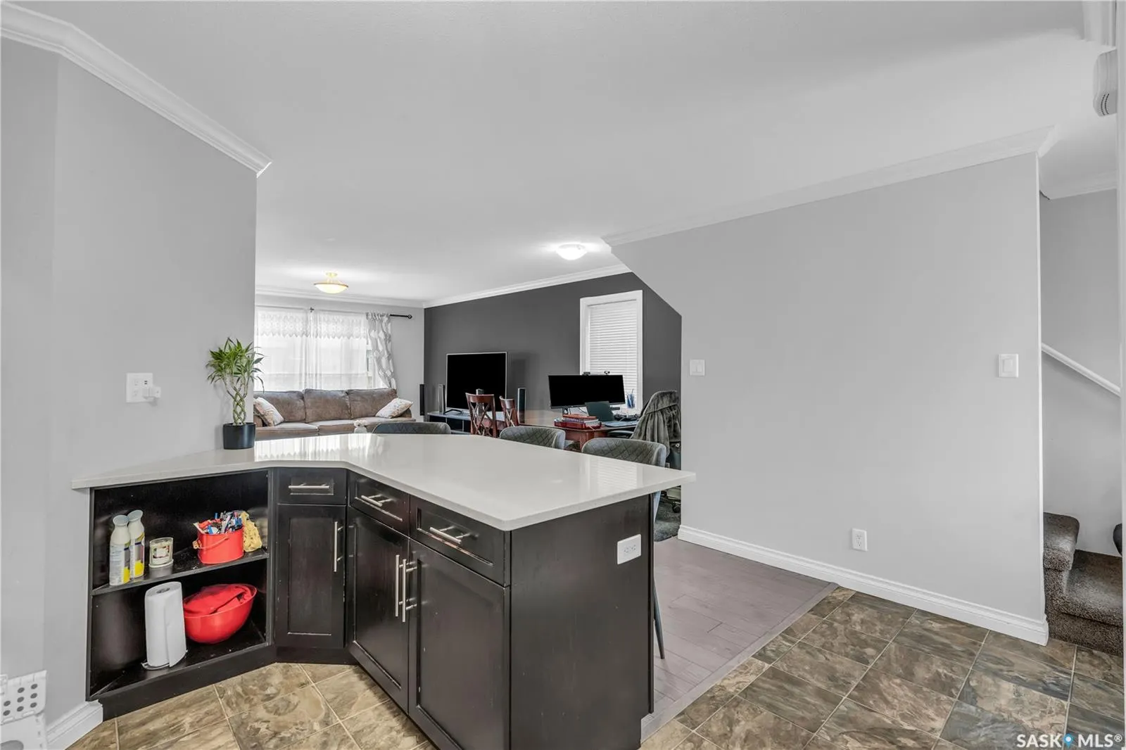 102 Manek ROAD, #310