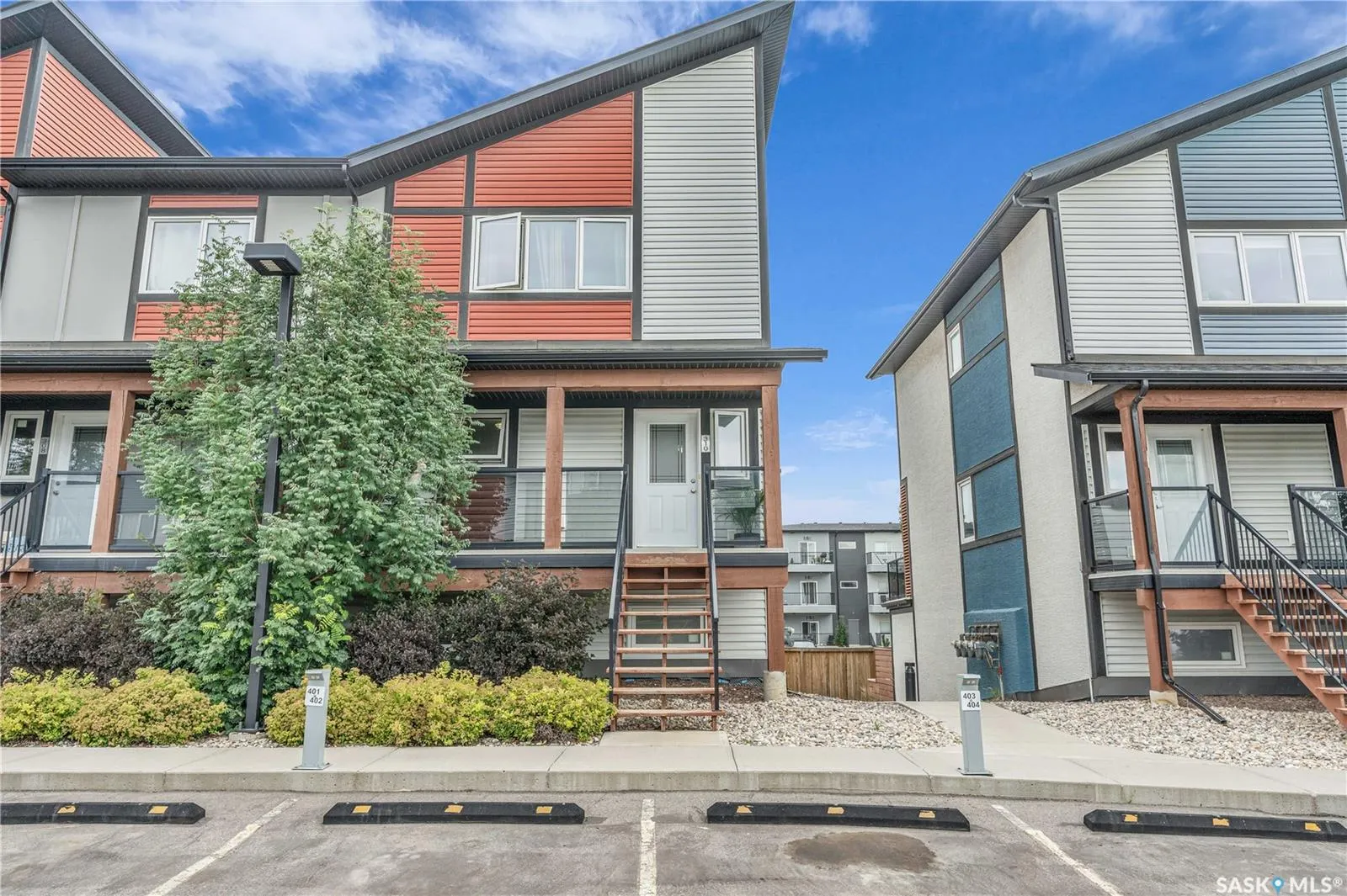 102 Manek ROAD, #310