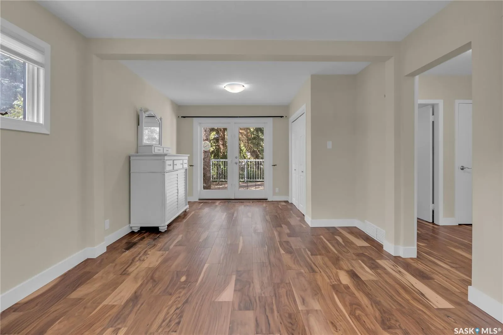 100 2nd AVENUE W, #Ave