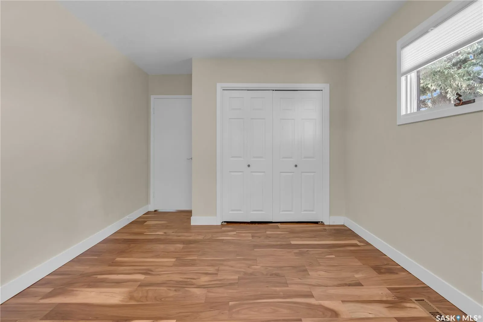 100 2nd AVENUE W, #Ave
