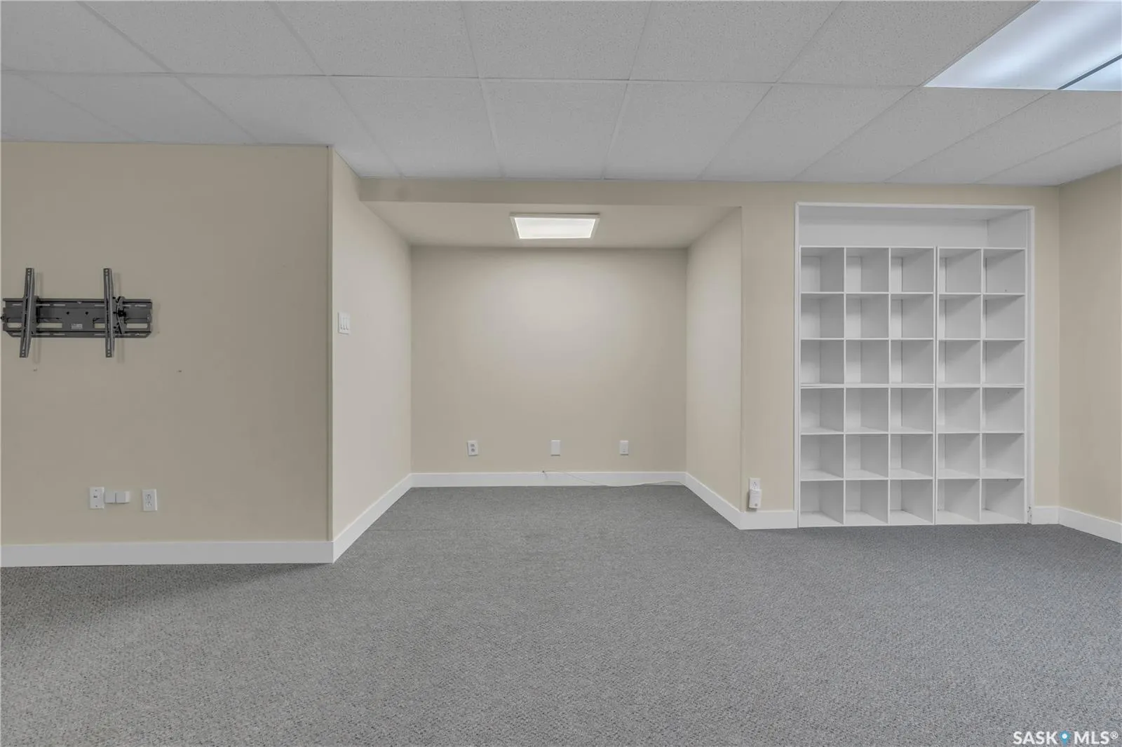 100 2nd AVENUE W, #Ave