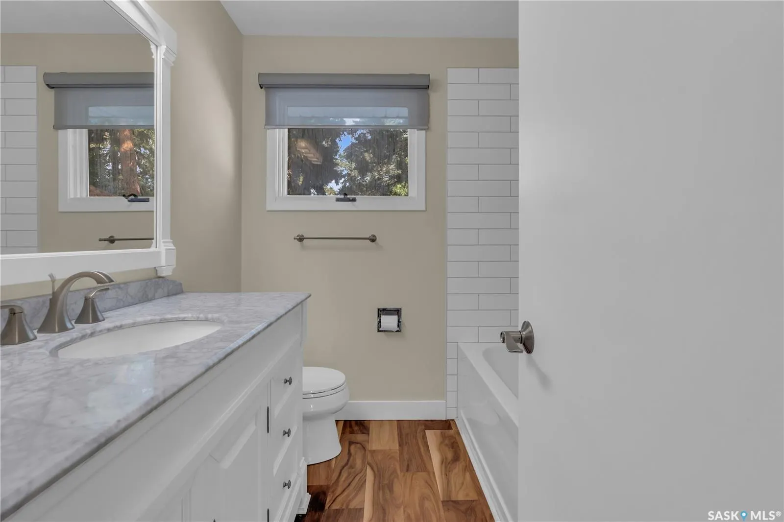 100 2nd AVENUE W, #Ave