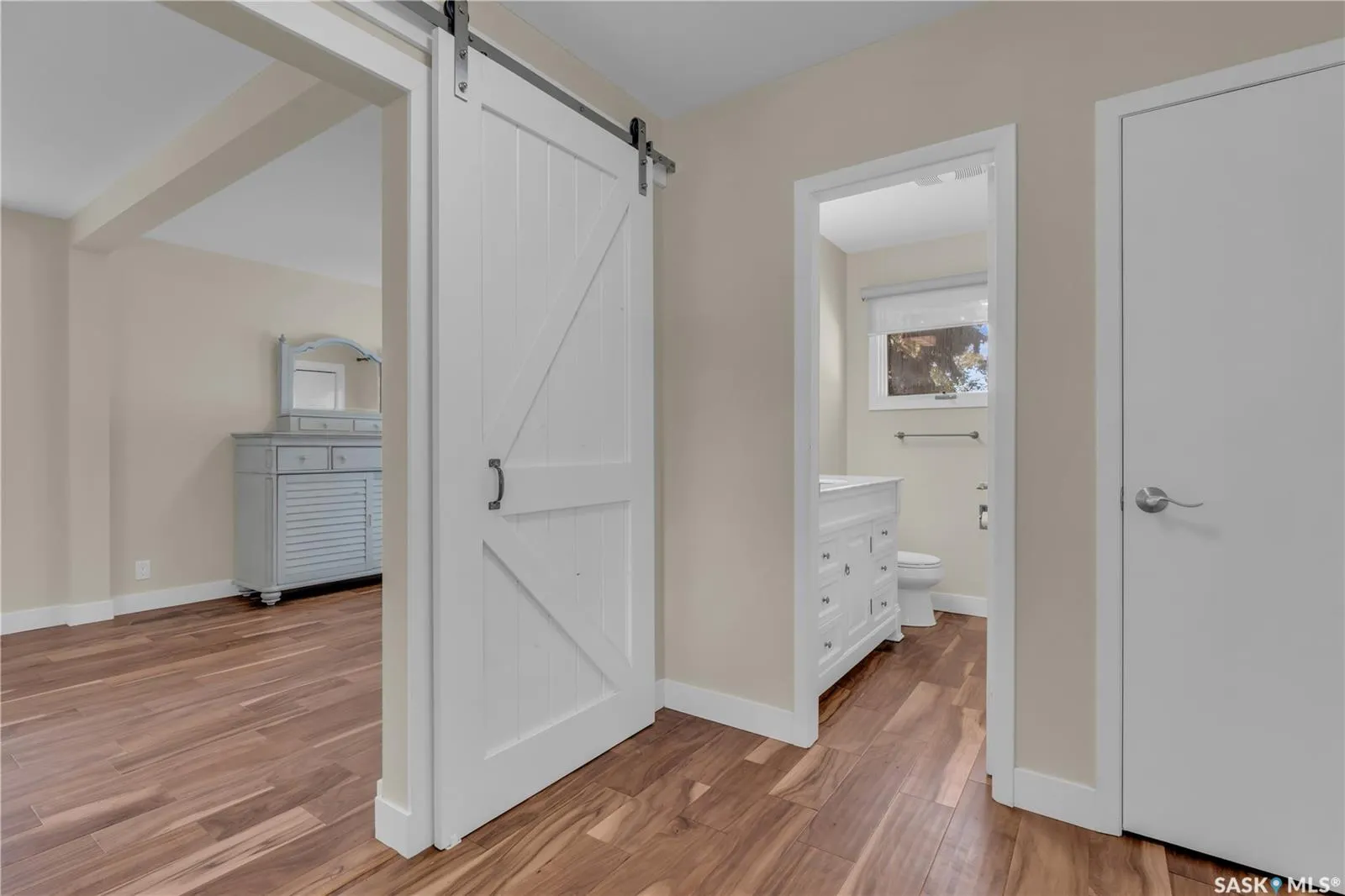 100 2nd AVENUE W, #Ave