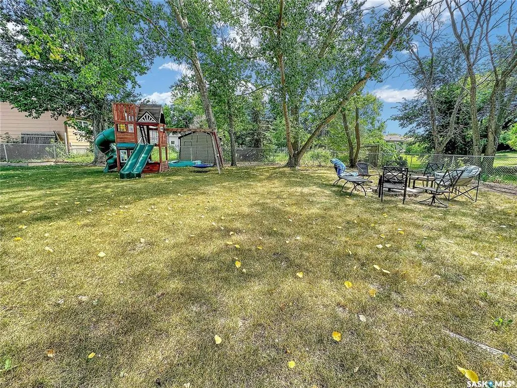 219 4th AVENUE