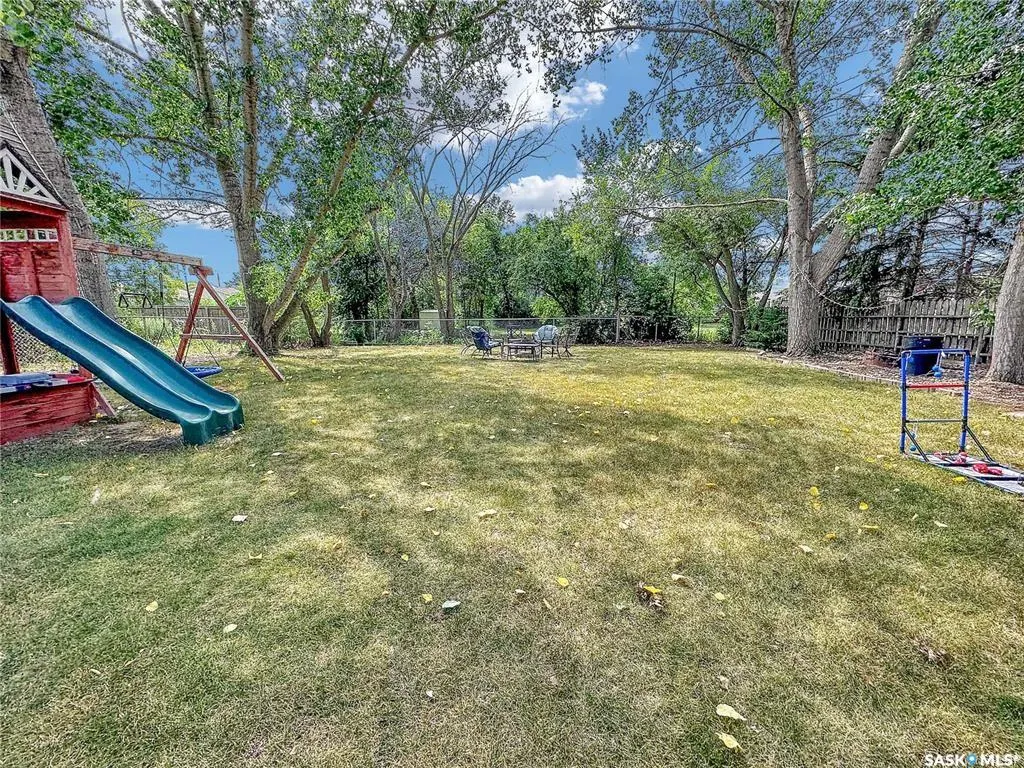 219 4th AVENUE