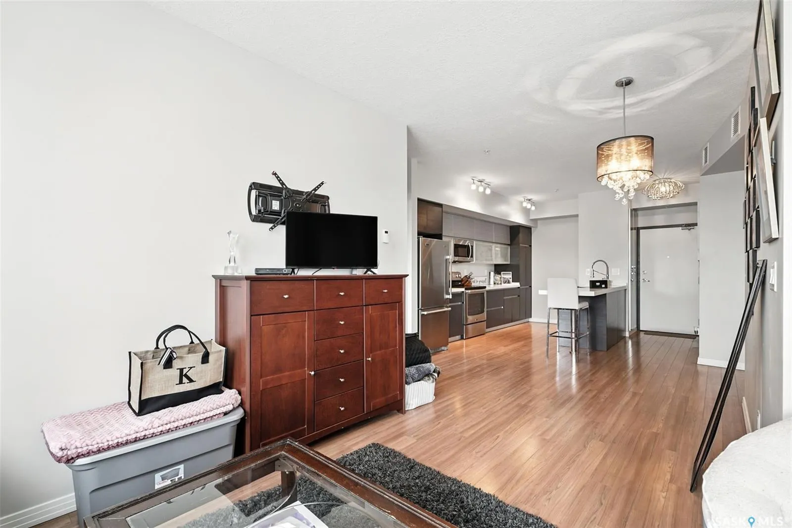 235 Evergreen SQUARE, #113