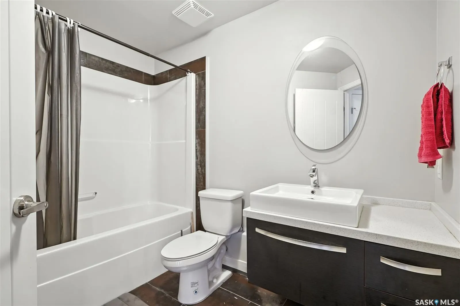 235 Evergreen SQUARE, #113