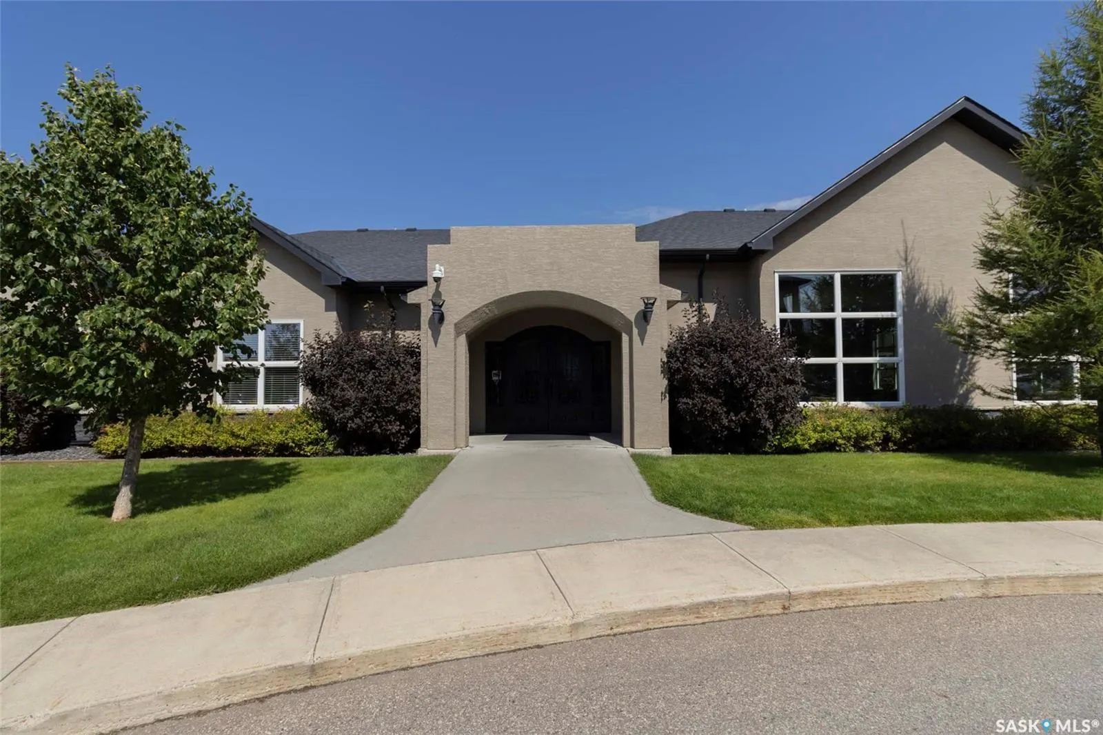 1015 Patrick CRESCENT, #304