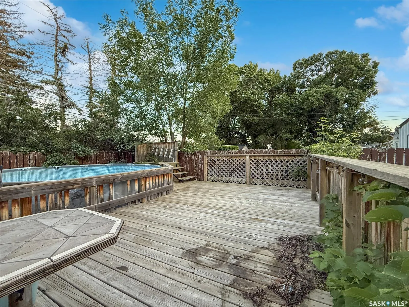 371 6th AVENUE NW
