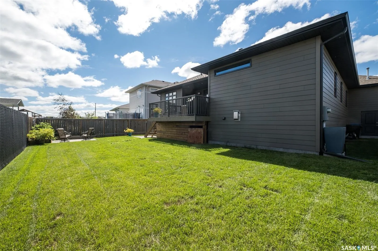 28 Smiley DRIVE