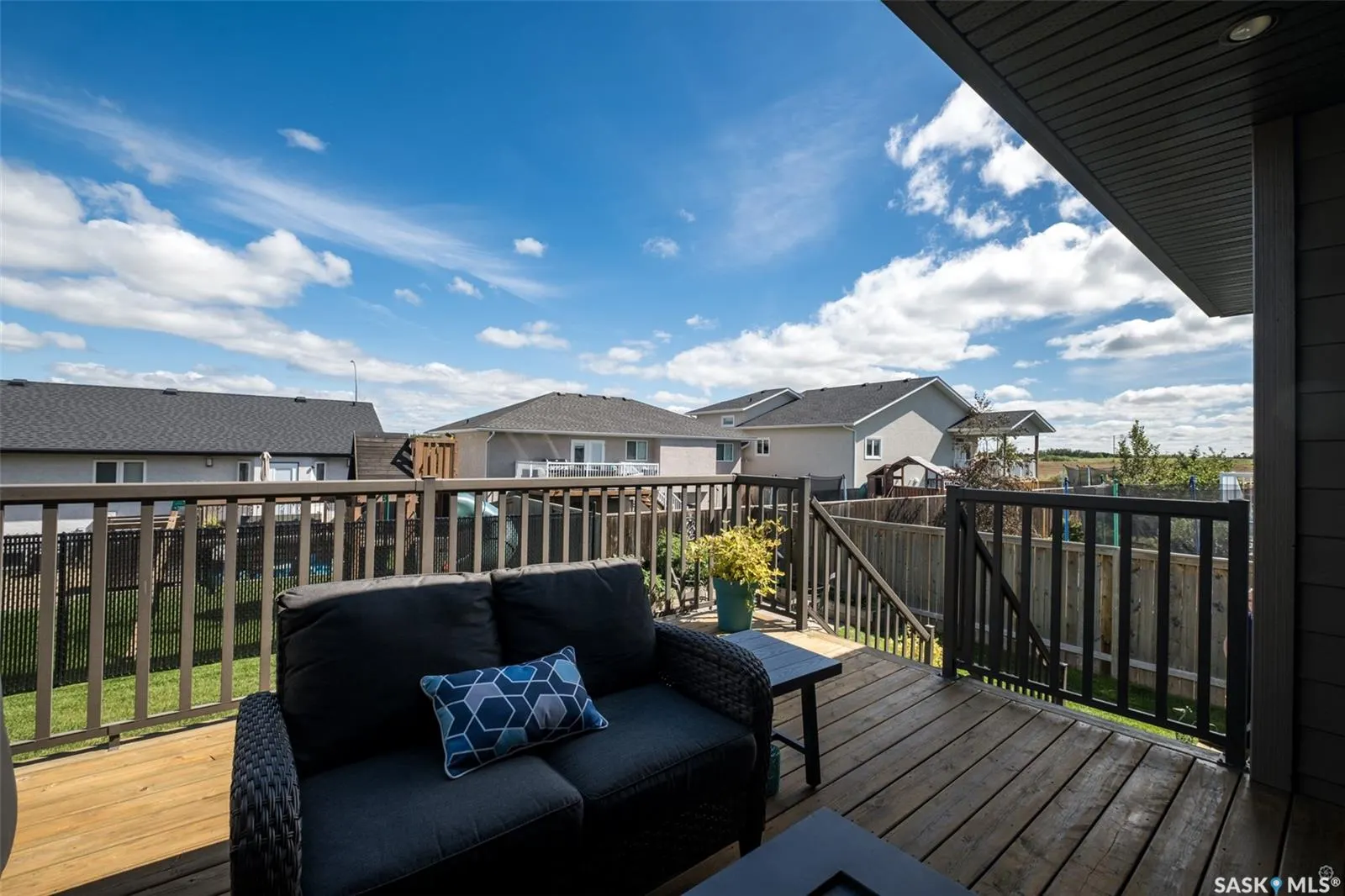 28 Smiley DRIVE