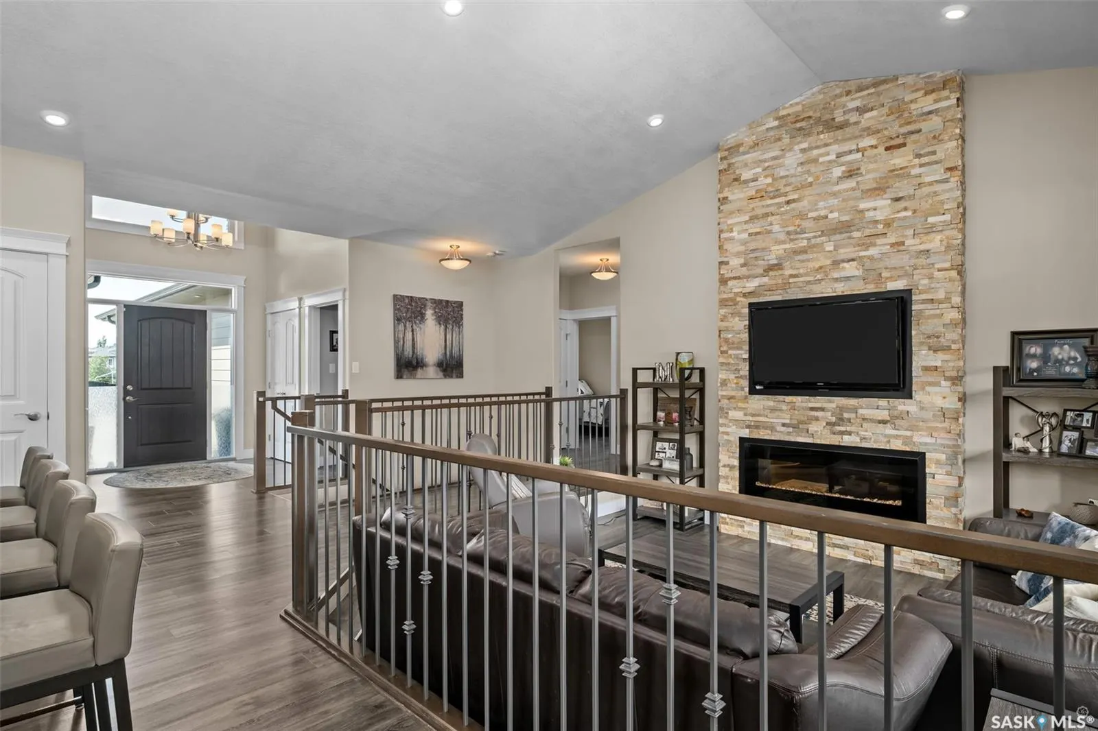 28 Smiley DRIVE